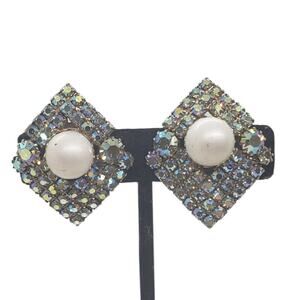 Vintage AB Aurora Borealis Rhinestone Clip On Earrings Faux Pearl Center 50s 60s